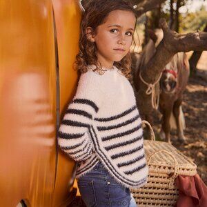 Orchestra Girls Striped Fuzzy Knit Sweater Size 8 Cozy Cream Stripe Pullover